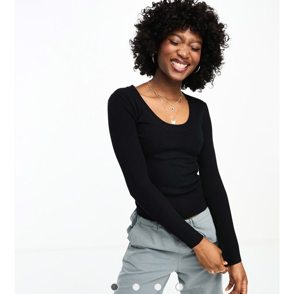 ASOS Women's Black Scoop Neck Long Sleeve Ribbed Knit Sweater 4 NWOT
